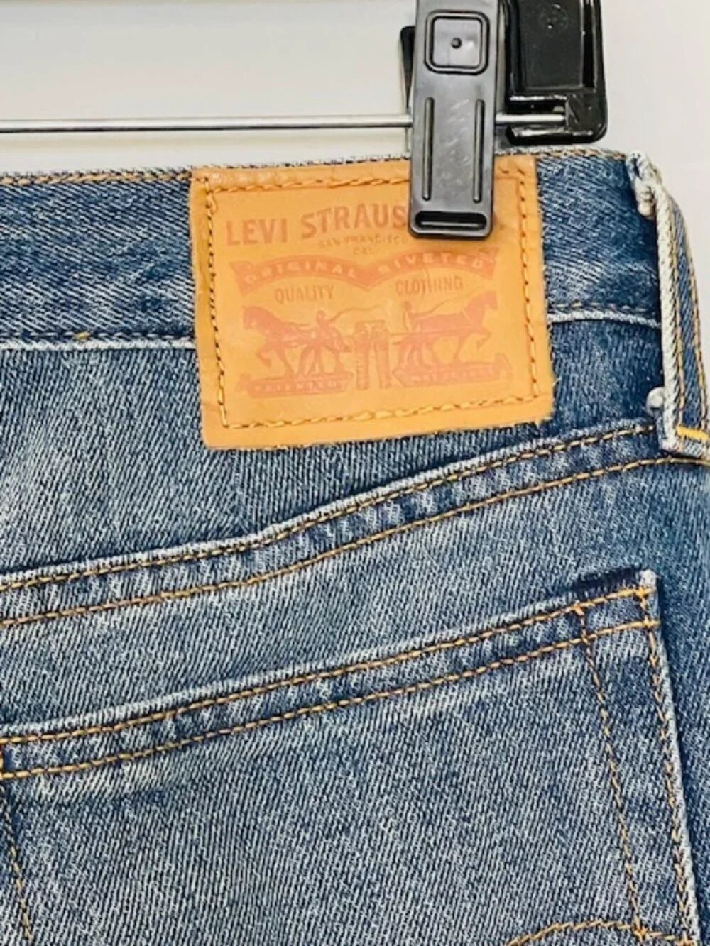 Levi's White Oak Cone Denim Wedgie Ankle Straight Leg Jeans Button Fly 28